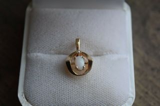 Solid 14k Yellow Gold Opal Gemstone Pendant Estate Jewelry 1.  5g Diamond Fine Vtg