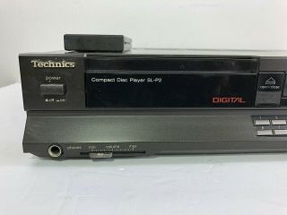 Technics SL - P2 CD Player Compact Disc Player Vintage 1985.  With remote. 2