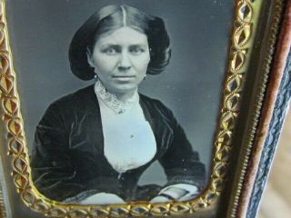 Young Victorian Woman Daguerreotype Photo By J.  E.  Carpenter Of Leroy York