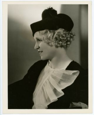 1930s Art Deco Hat Peggy Hamilton Clarence Sinclair Bull Photograph