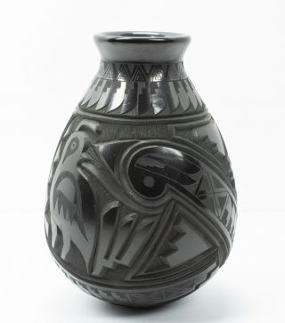 Mata Ortiz Black Vase By Martin Olivas