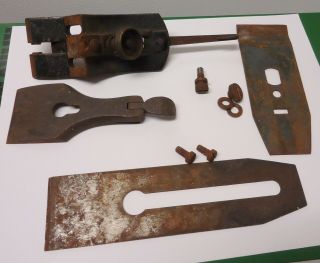 Vintage Stanley Bailey No 4 Parts,  Frog,  Lateral Lever Cap Wood Plane Body Parts