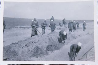 German Ww2 Photo - German Soldiers Guarding Women - Judaica
