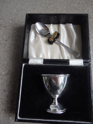 Lovely Boxed English Silver Plated Egg Cup And Spoon