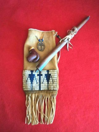 Outstanding Large Pipestone Catlinite Eagle Claw Pipe With Wampum Pipe Bag