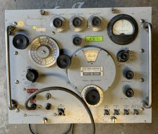 Vintage Hewlett Packard UHF Signal Generator Model 616A 3