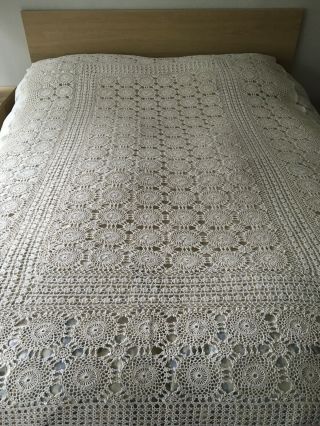 Vtg Crocheted Bedspread Bed Cover Spread Ecrue Heavy 61 " X 82 " Euc
