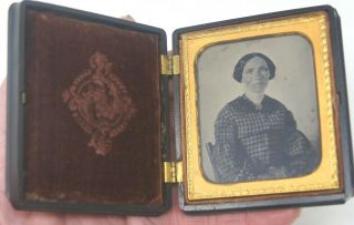Union Case With Sixth Plate Ambrotype Of A Woman