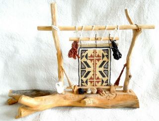 Navajo Rug Beaded On Loom Miniature Weaving Tools 11x7x3 Inch