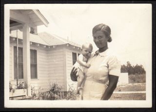 Loving Young Mixed Race Black Woman Nanny & White Baby Girl 1930s Vintage Photo