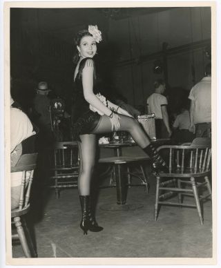 Leggy Ann Miller Opera Length Backseam Stockings Pin Up Photograph 1941 Vintage