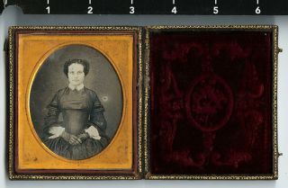 c.  1840 ' s Sixth Plate Daguerreotype of a Pretty Young Woman 4