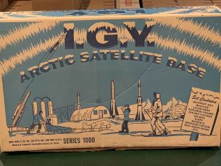 Marx I.  G.  Y.  Arctic Satellite Base Series 1000 Box 4800
