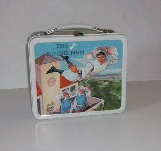 & Aladdin Tag Flying Nun Lunchbox 1960 