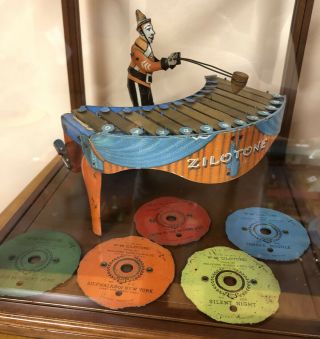 Vintage Wolverine Zilotone 48 Wind Up Record Player Toy With 6 Discs