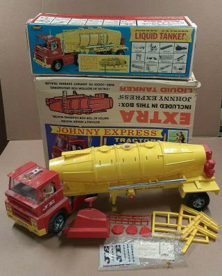 1965 Topper Toys Johnny Express Tractor Trailer Tanker R/c Set