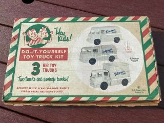 Edgemar Farms Santa Monica Ca.  Advertising Toy Milk Truck Set Of 3 Plastic Kit