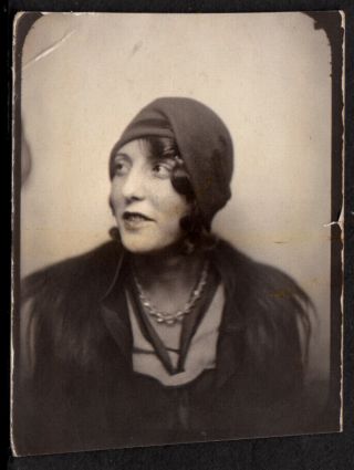 Gorgeous Profile Sexy Fashionable Flapper Woman 1920s Photobooth Photo