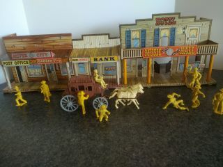 Marx Western Town Hotel Side Silver City Dodge Tin Litho W Figures Ranch