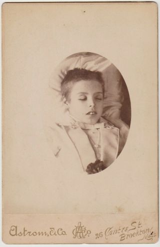 Post Mortem Cabinet Card Photo Of A Dead Young Boy - Brockton Ma