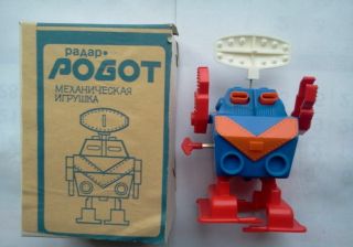 Ussr Russian Soviet Rare Vintage Wind Up Space Toy Robot Plastic Key