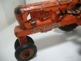 Arcade Allis Chalmers Cast Iron Tractor w/Driver & Wagon 1920 ' s - 30 ' s.  1:16 Scale 2