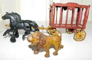 Hubley Cast Iron Horse Drawn Royal Circus Wagon With Lion