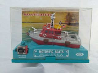 Ideal 1968 Motorific Boaterific Mighty Blaze Fire Boat In Display Case.  4364 - 6