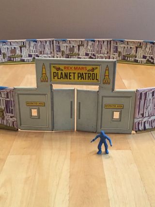 Marx 1950’s Rex Mars Planet Patrol Space Play Set “tin Fort Walls“