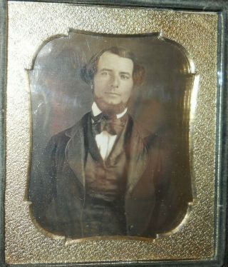 1/6th Plate Daguerreotype Handsome Young Man In Half Case