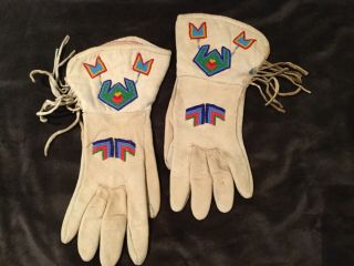 Vintage/antique Hand Beaded Doeskin Indian Gauntlet Gloves W/ Geometric Flowers