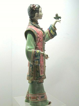 Exquisite Shiwan Chinese Porcelain/Ceramic Figurine by Master Artist Lin Heihe 3
