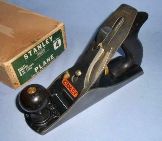 Vtg Stanley Bailey No.  4 Type 19 Smooth Bench Plane W/ Box Fine Old Tool