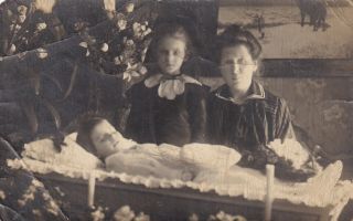 Small Boy In Coffin.  Post Mortem Photo 1916