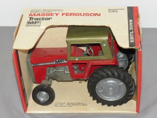 Vintage Massey Ferguson Mf 590 Toy Tractor 1:16 W/cab Sharp Ertl