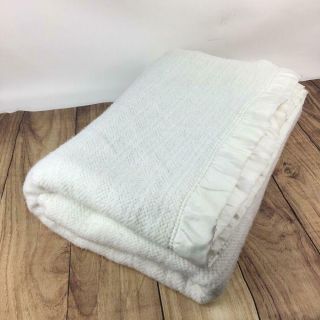 Vintage Waffle Weave Blanket Satin Trim White Acrylic 85″ X 88 Full Queen