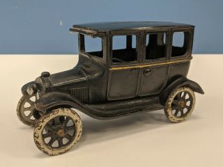 Vintage 1920s Arcade Cast Iron Ford Model T Toy Car Sedan Automobile 6.  5 "