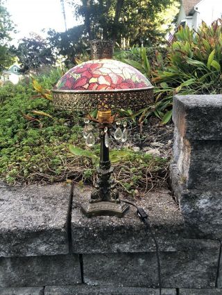 Vintage.  Stained Floral Design Glass Table Lamp With Crystal.