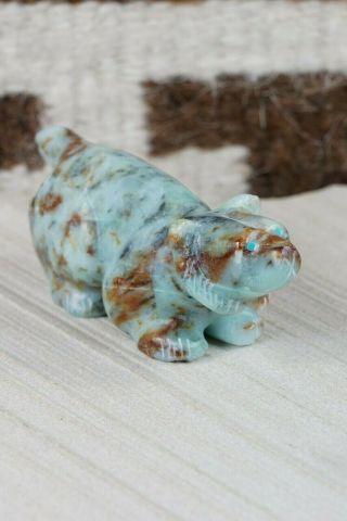 Bobcat Zuni Fetish Carving - Nelson Yatsattie