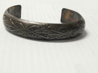 Vintage Navajo Indian Cuff Bracelet Sterling Silver - Heavily Stamped