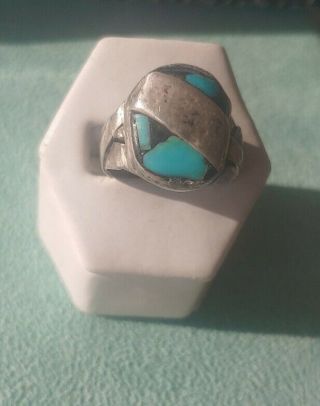 Vintage Native American Handmade Sterling Silver Ring With Turquoise Stone.