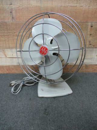 Vintage Ge General Electric Oscillating Fan 12 "