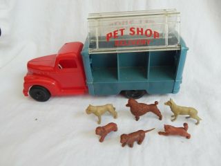 Vintage Marx Plastic Pet Shop Delivery Toy Truck With 6 Dogs 100.