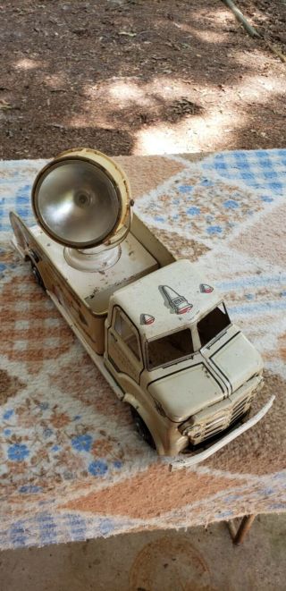 Large 1950’s Marx Emergency Searchlight Unit Metal Toy Truck