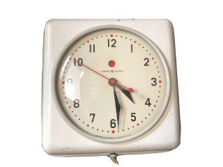 Vintage General Electric Wall Clock Model 2h08 Kitchen White Mid Century Ge