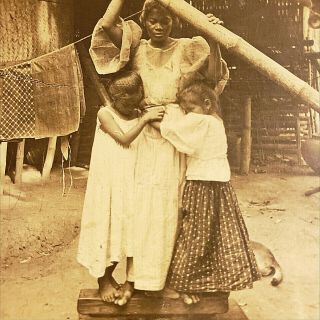 Helping Momma Iron The Clothes Philippines Filipino Stereoview Island Luzon P116