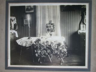 Post Mortem Photograph - Young Child In Coffin In Home Parlor W/ At Peace Smile