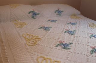 Vintage Cotton Chenille Bedspread 92x96 Blue Flowers W Green