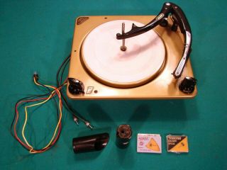Vintage Magnavox Custom Record Player Stereo Turntable With 45 Changer Adapter