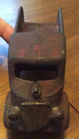 VINTAGE 1930s ARCADE CAST IRON ICE TRUCK WITH DRIVER 6 1/2 INCHES LONG 3